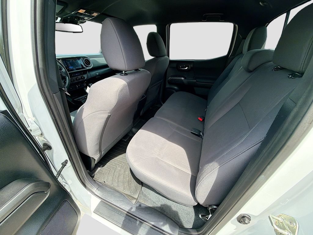 Used 2018 Toyota Tacoma TRD Off-Road AWD/4WD image 26