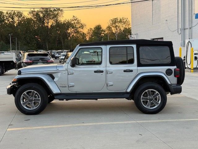 Used 2020 Jeep Wrangler Unlimited Sahara image 8