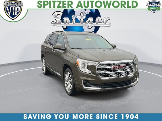 Used 2023 GMC Terrain Denali w/ LPO, Cargo Package image 3