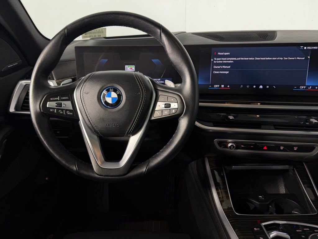 Used 2025 BMW X5 xDrive50e AWD/4WD image 11