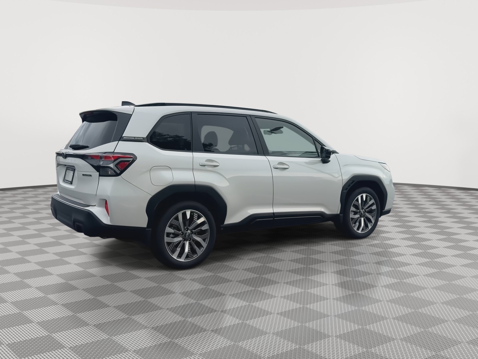 Used 2025 Subaru Forester Touring w/ Popular Package - Touring AWD/4WD image 8