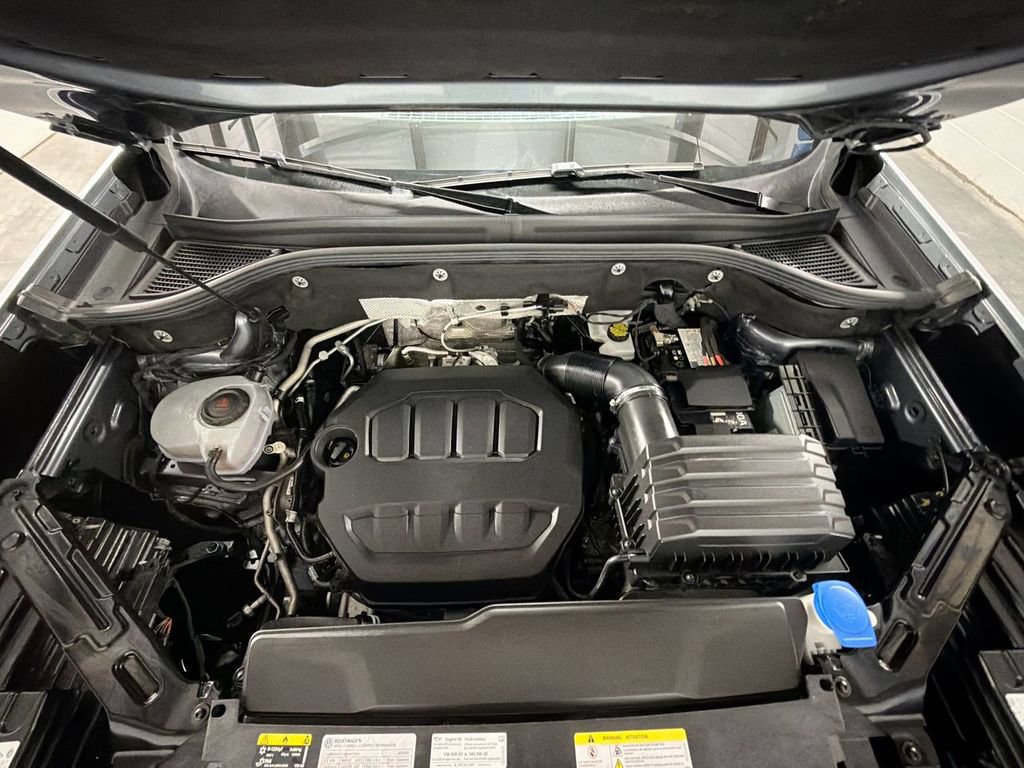 Used 2024 Volkswagen Atlas SEL Premium R-Line AWD/4WD image 31