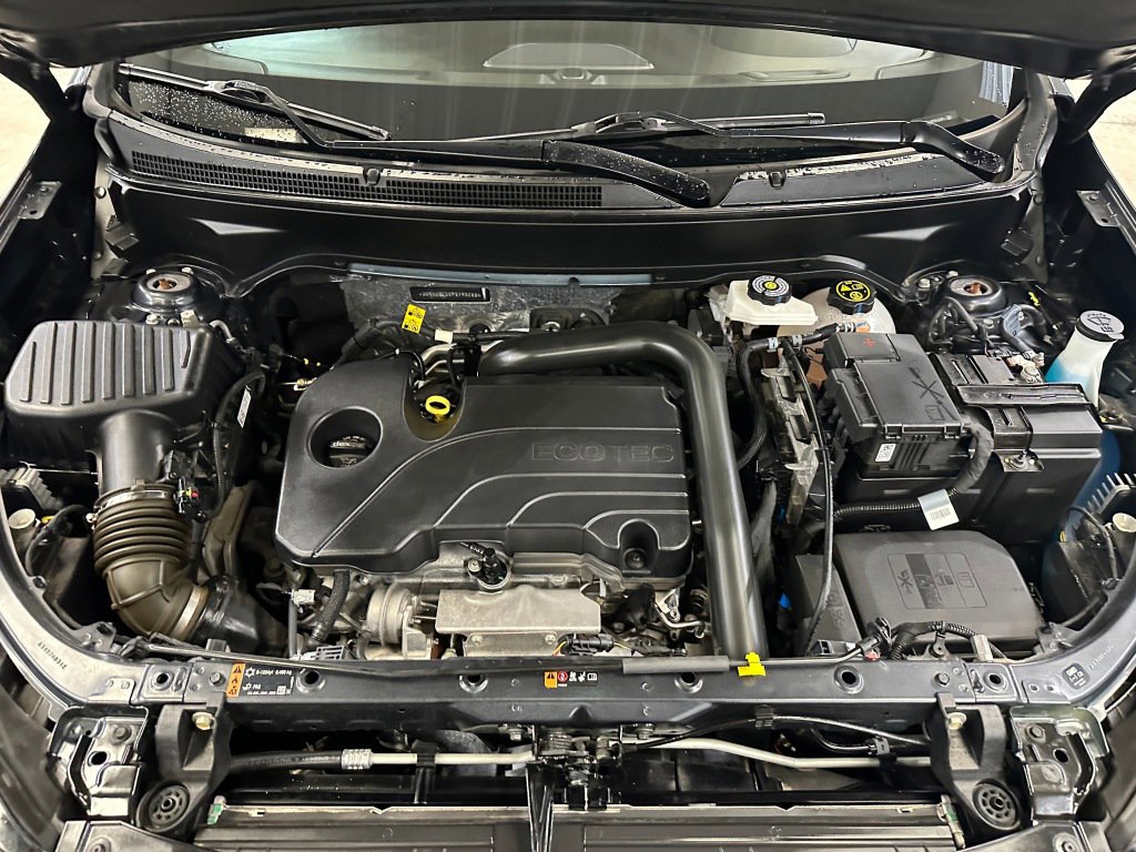 Used 2023 Chevrolet Equinox RS w/ RS Leather Package image 40