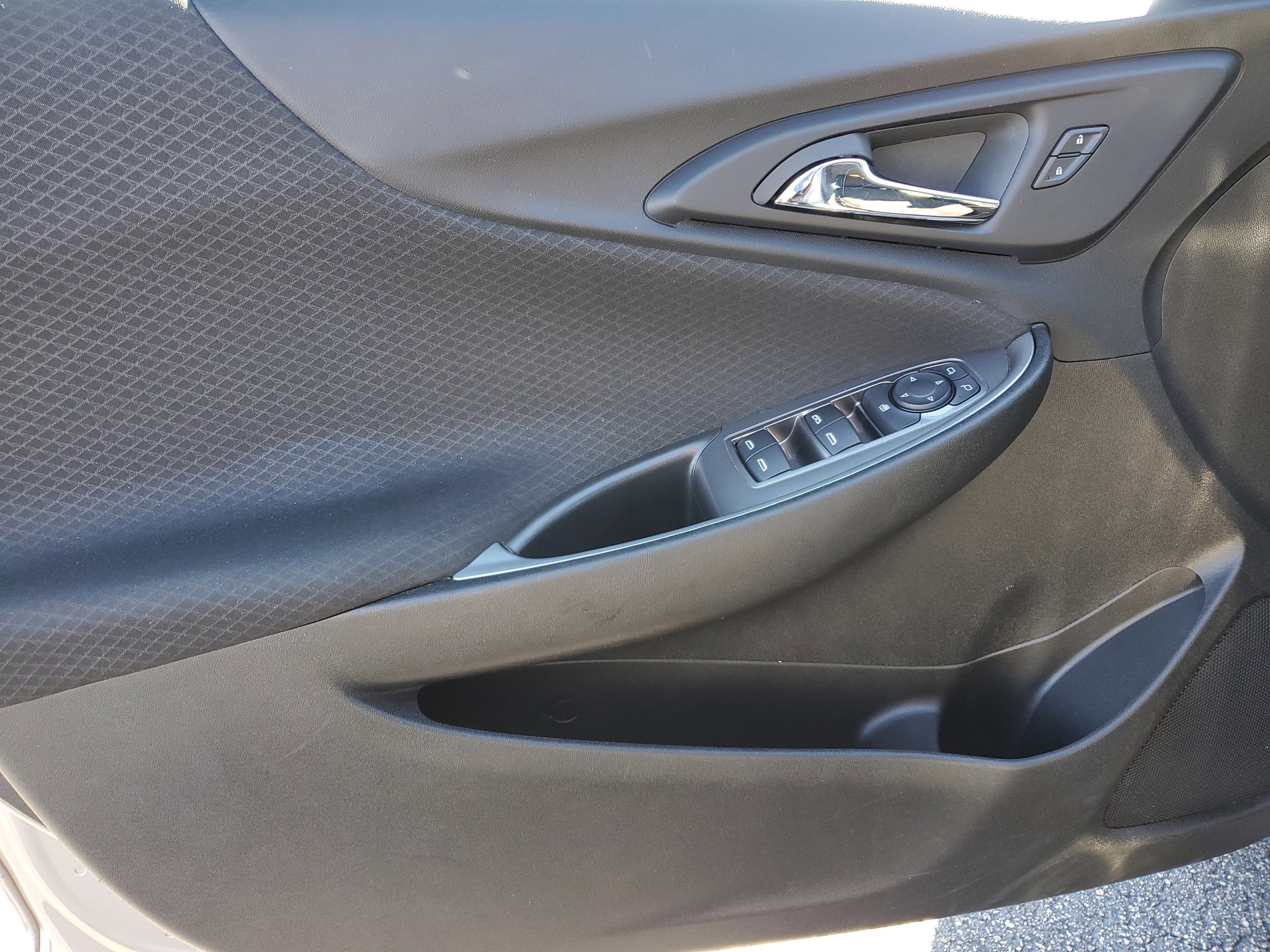 Used 2023 Chevrolet Malibu LT image 16