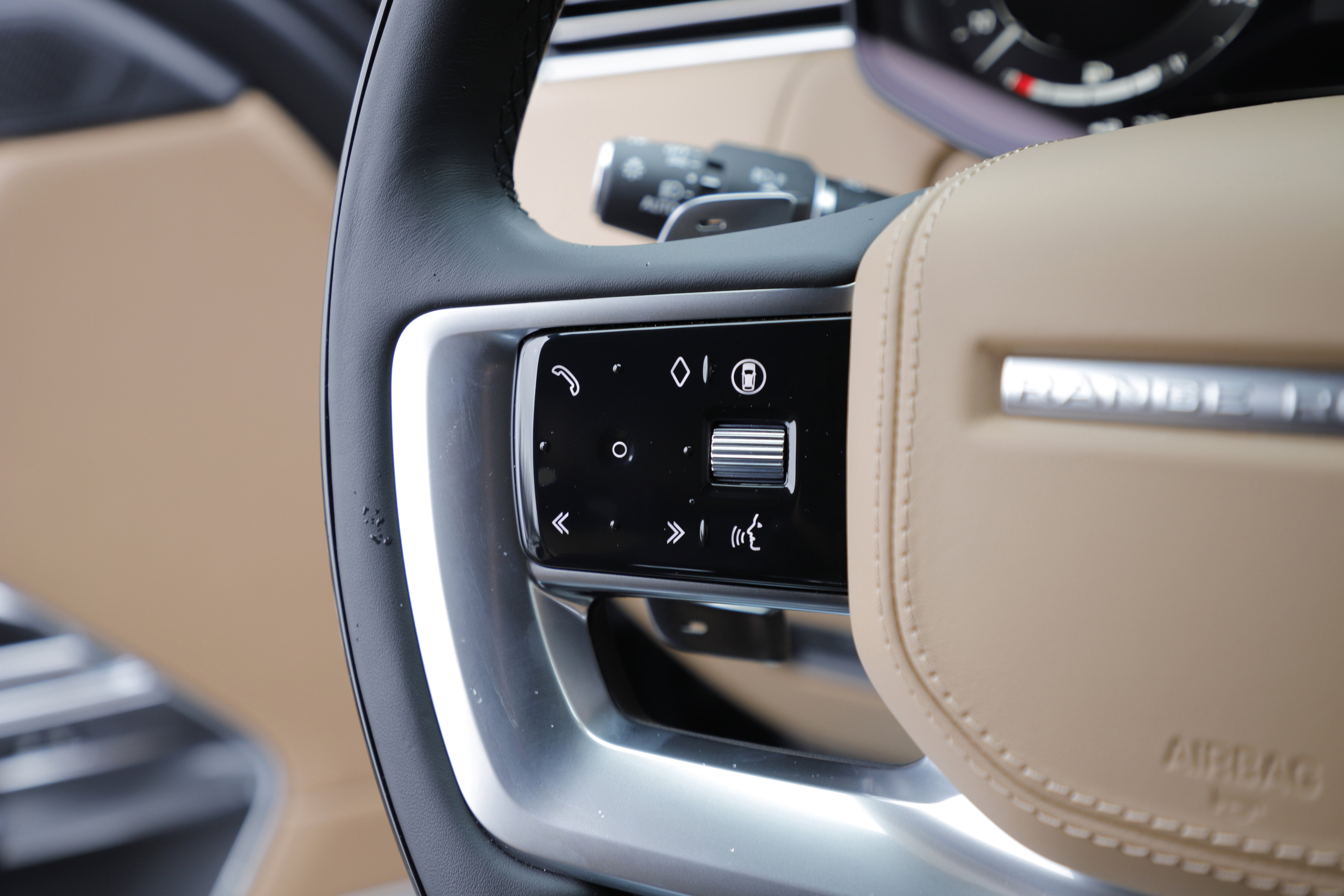 New 2026 Land Rover Range Rover Autobiography image 25