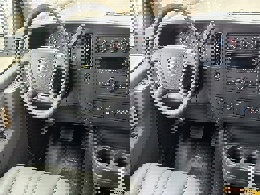 New 2025 Chevrolet Express 2500 w/ Communications Package image 13