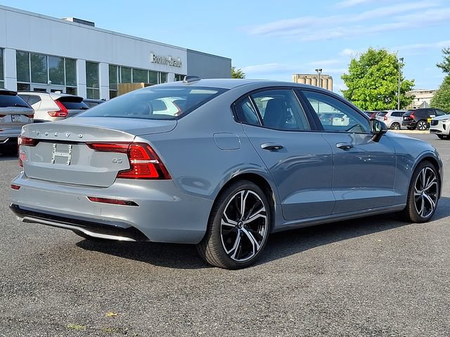 Used 2023 Volvo S60 B5 Core w/ Climate Package FWD image 6