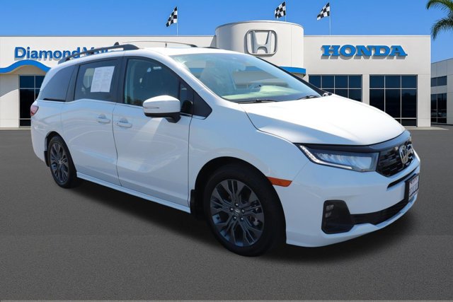 Certified 2025 Honda Odyssey Touring image 1