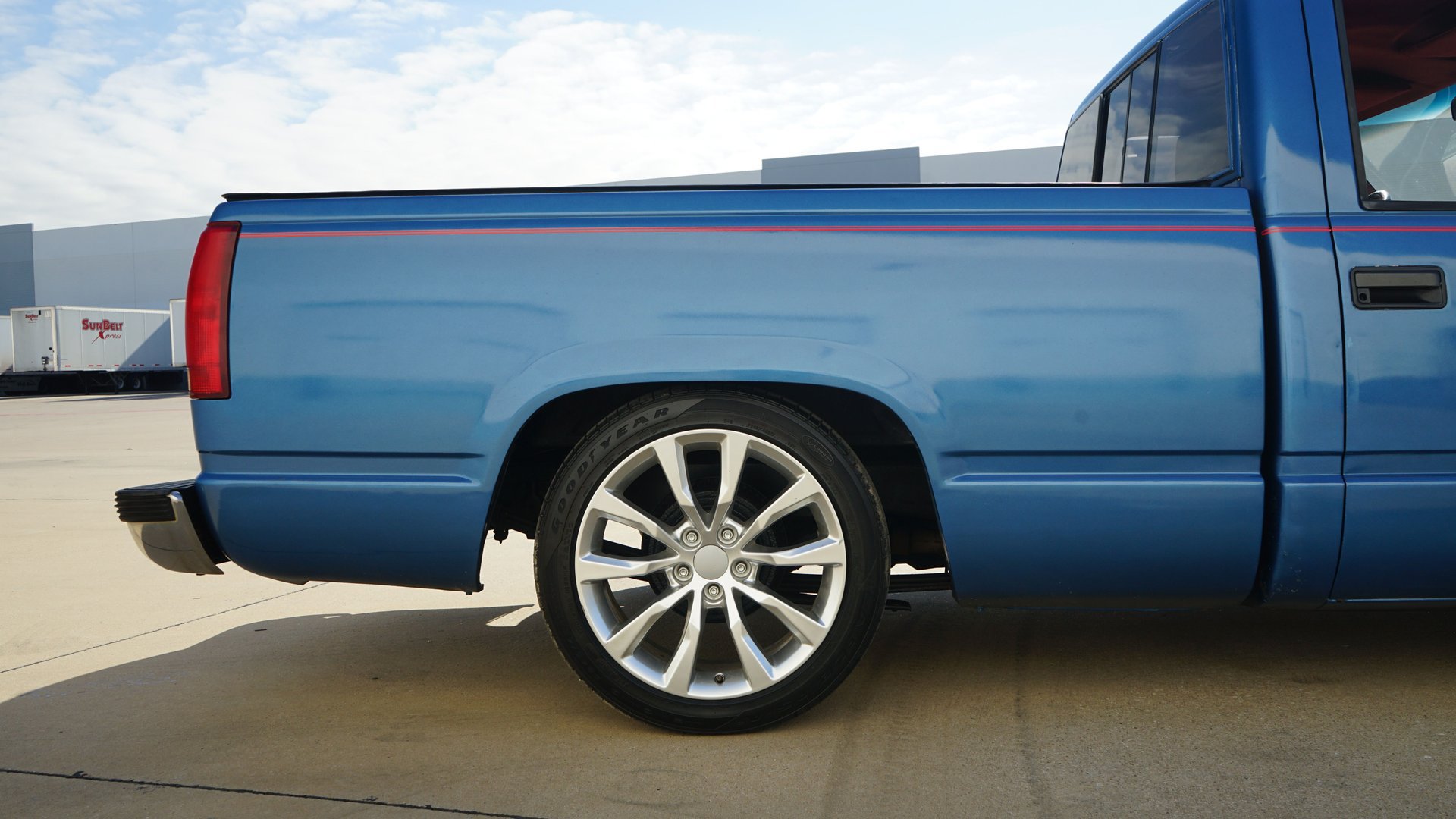 Used 1990 Chevrolet Silverado 1500 2WD Regular Cab image 39
