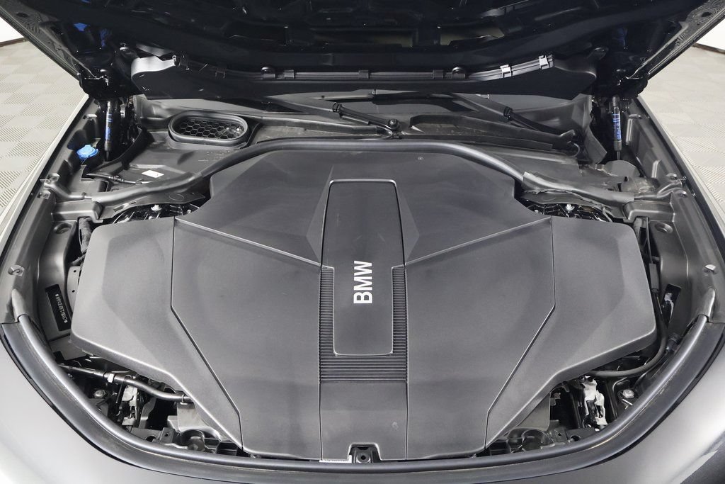 New 2026 BMW i7 eDrive50 w/ M Sport Package RWD image 9