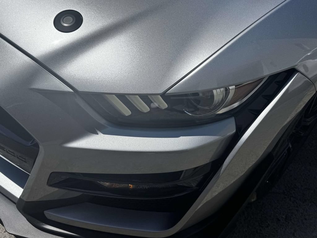Used 2021 Ford Mustang Shelby GT500 w/ Technology Package RWD image 8
