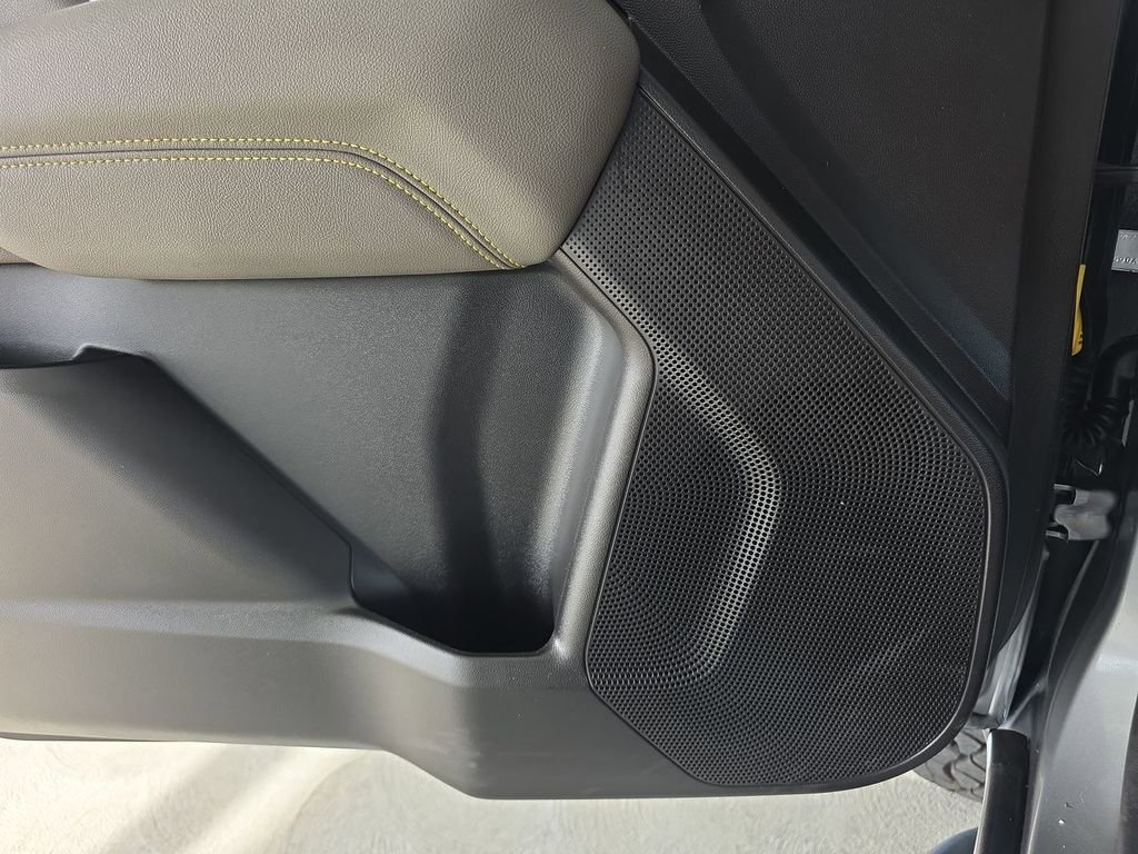 Used 2024 Chevrolet Colorado ZR2 w/ ZR2 Bison Edition image 25