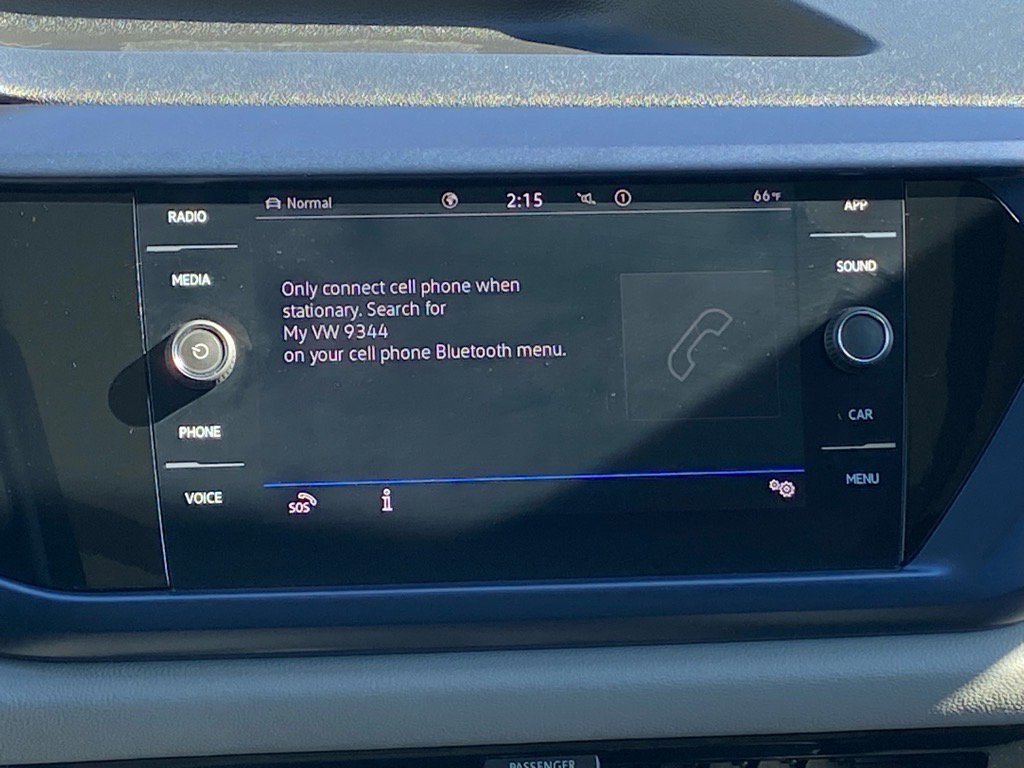 Used 2022 Volkswagen Taos SE w/ Panoramic Sunroof Package image 8