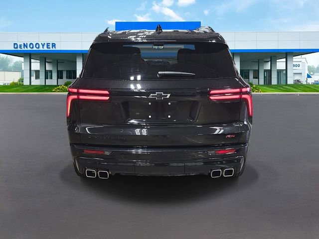 Used 2024 Chevrolet Traverse RS w/ LPO, Floor Liner Package AWD/4WD image 7