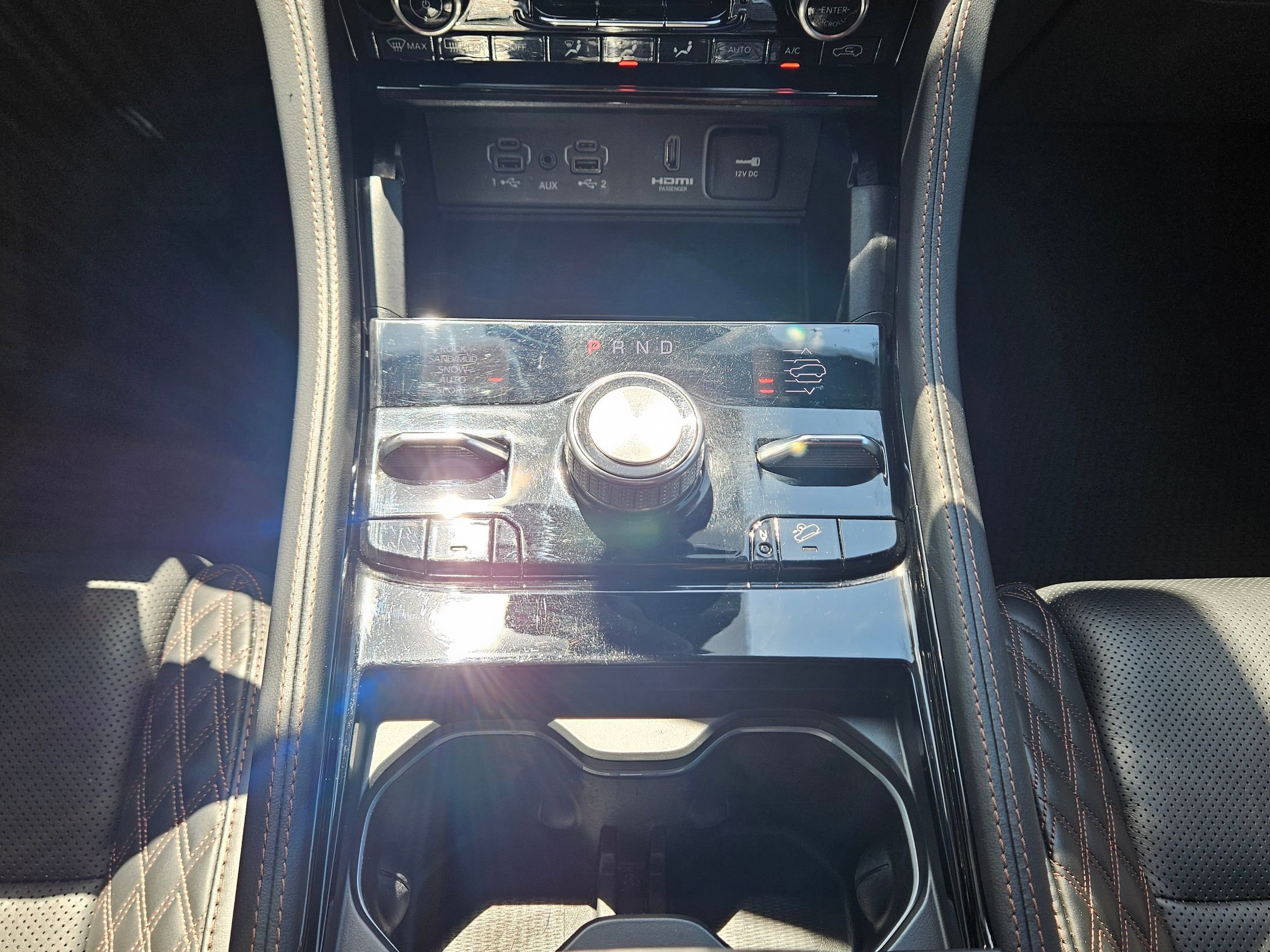 Used 2024 Jeep Grand Cherokee Summit AWD/4WD image 13
