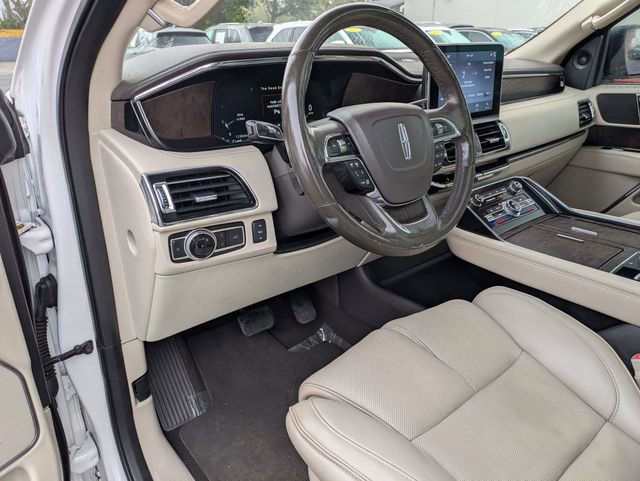 Used 2018 Lincoln Navigator Reserve w/ Technology Package image 12