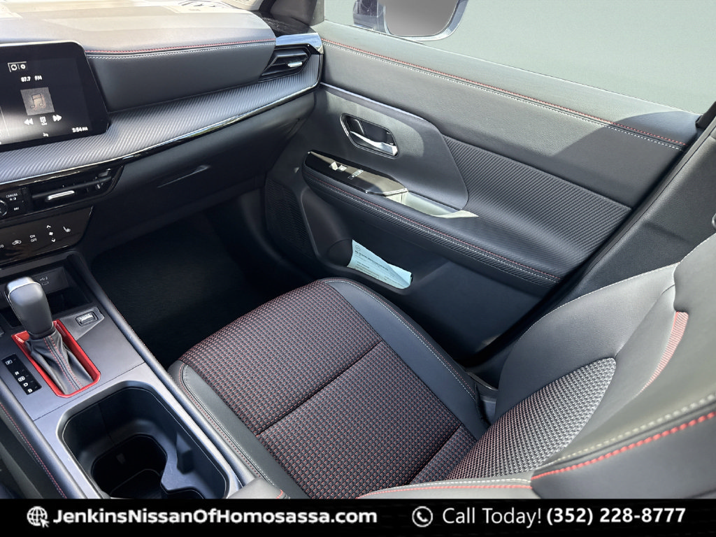 New 2026 Nissan Kicks SR w/ SR Premium Package FWD image 33