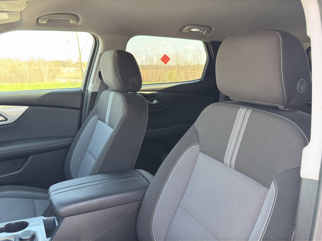 Used 2025 Chevrolet Blazer LT image 16