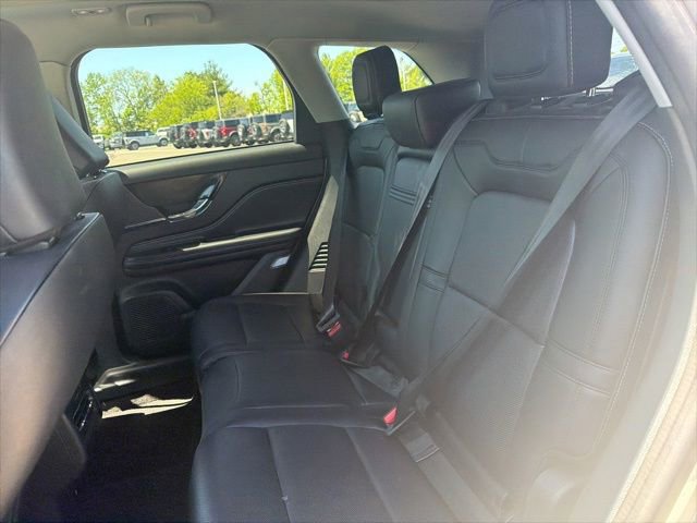 Used 2022 Lincoln Corsair AWD w/ Premium Package image 16