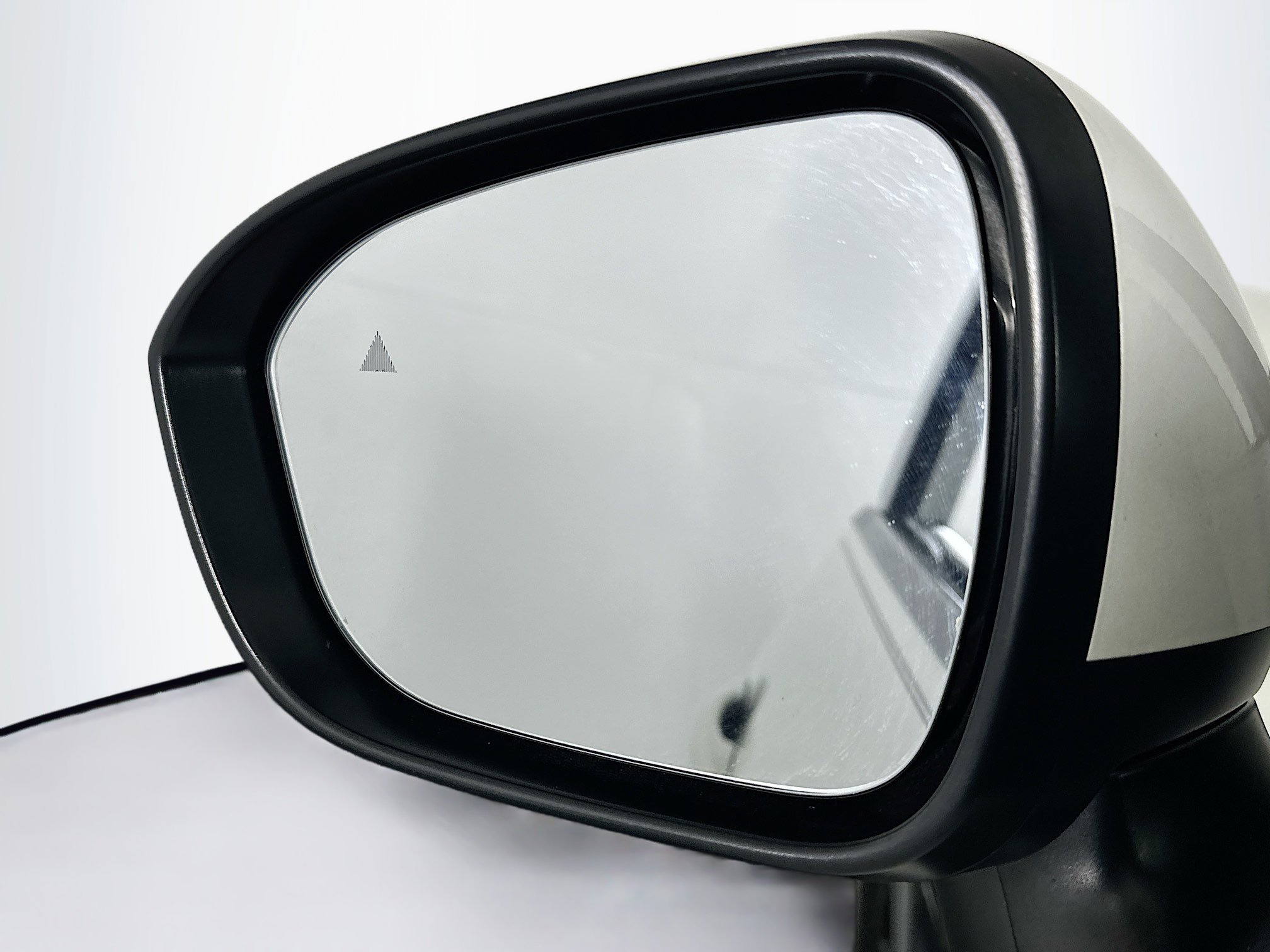 Used 2023 Nissan Rogue SL w/ SL Premium Package image 16