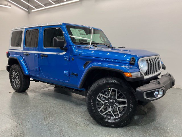 New 2026 Jeep Wrangler Unlimited Sahara w/ Whitecap Package AWD/4WD image 2