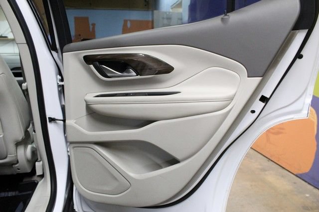 Certified 2020 GMC Terrain Denali w/ Denali Premium Package FWD image 12