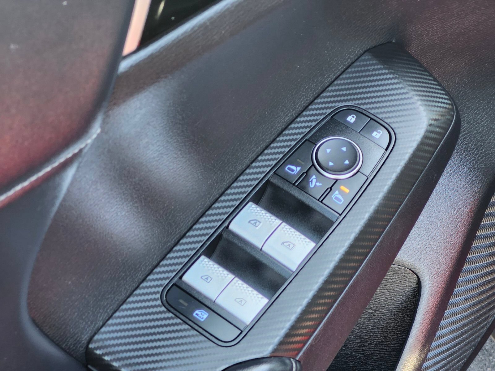 Used 2023 Mitsubishi Outlander SE AWD/4WD image 16