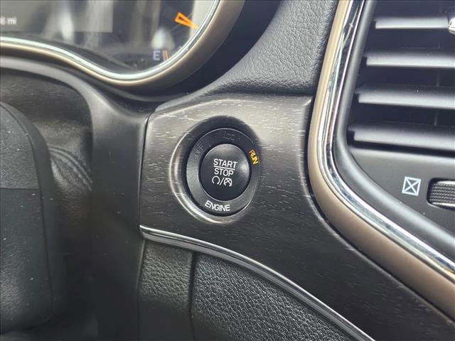 Used 2016 Jeep Grand Cherokee Limited image 27