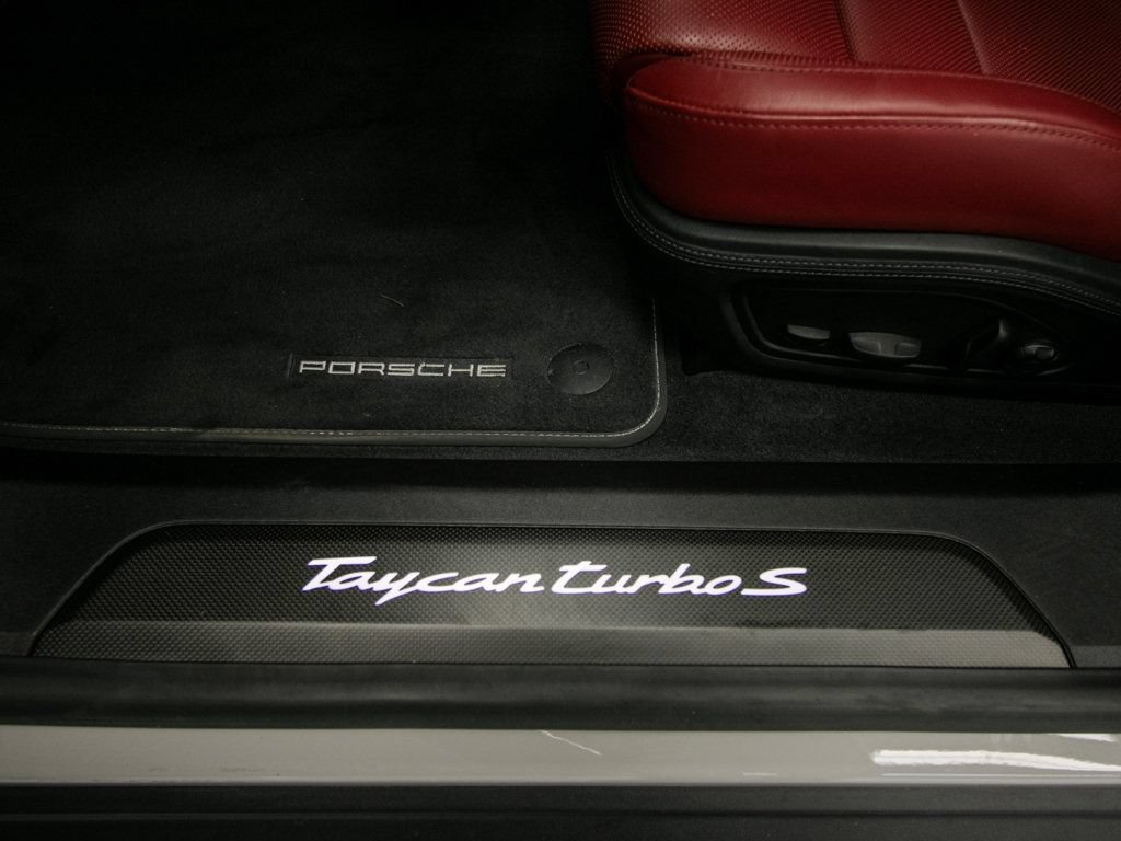 Used 2022 Porsche Taycan Turbo S AWD/4WD image 37