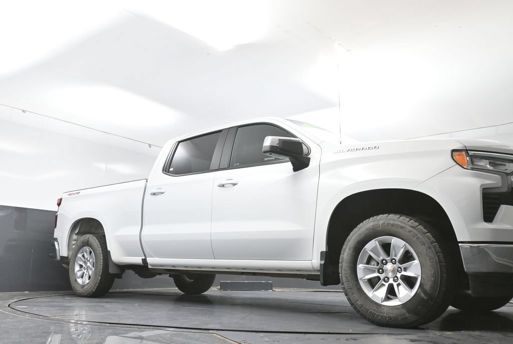 Used 2025 Chevrolet Silverado 1500 LT w/ Work Truck Package AWD/4WD image 51