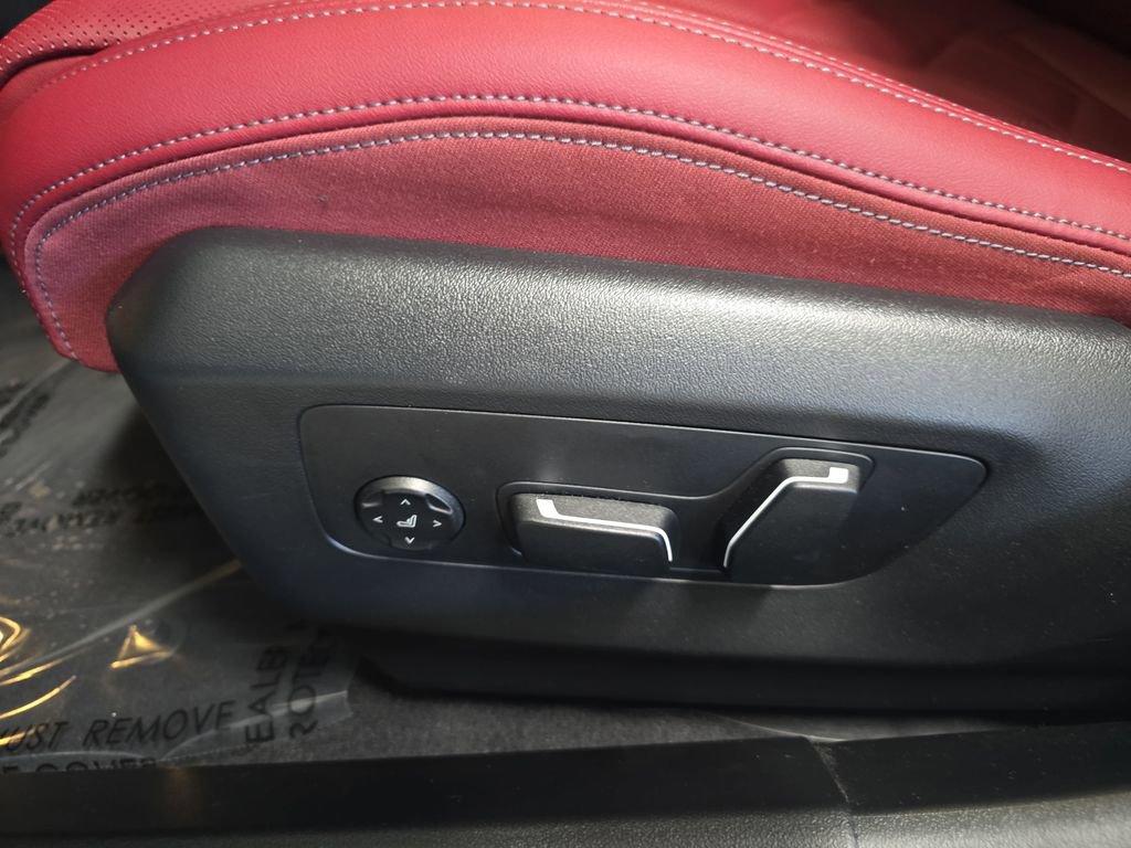 Used 2026 BMW 530i 530i w/ M Sport Package image 28