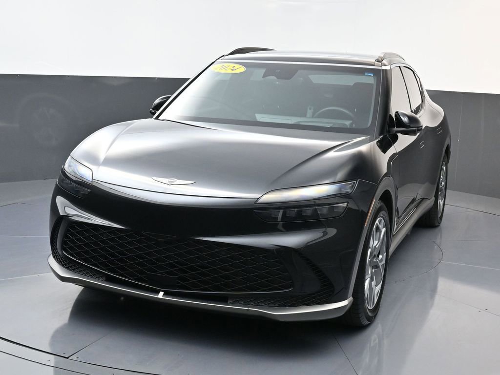 Used 2024 Genesis GV60 RWD image 7