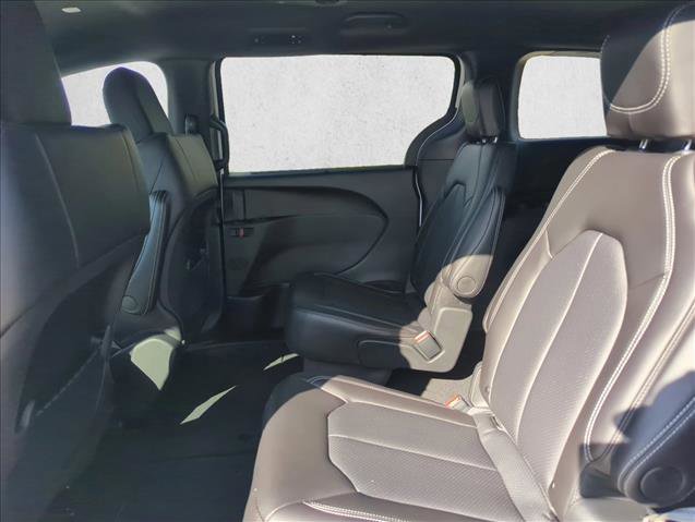 New 2026 Chrysler Voyager LX image 16