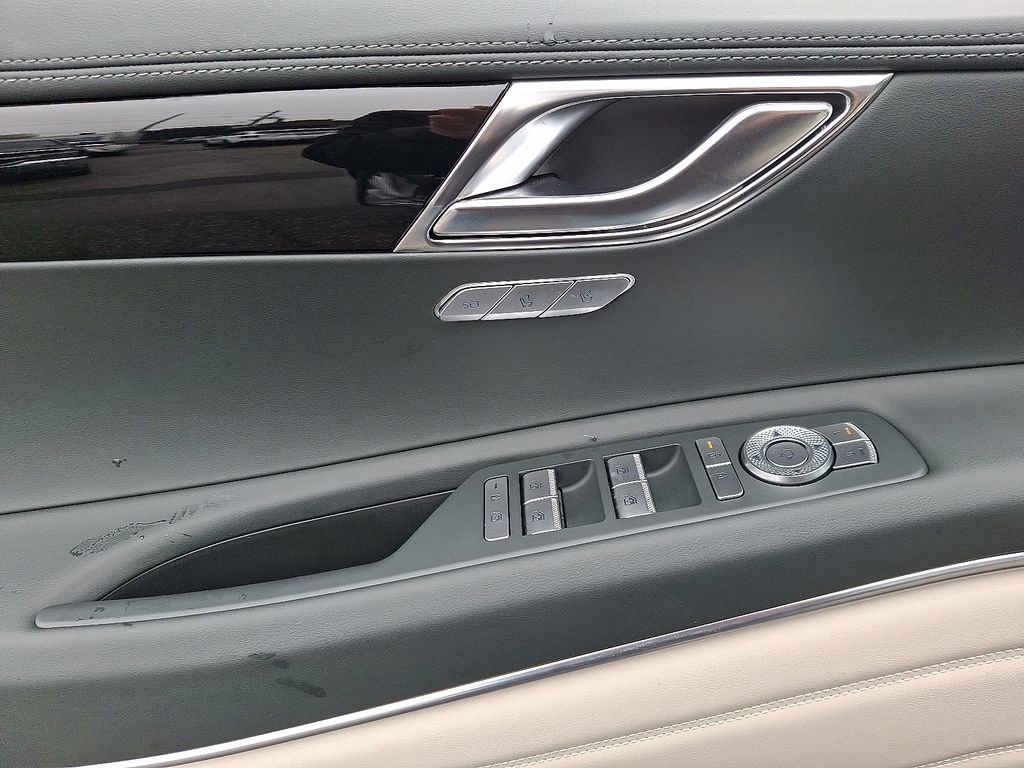 Used 2025 Genesis GV80 2.5T Standard image 13