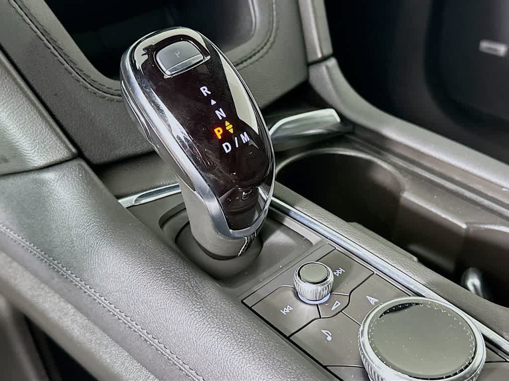 Used 2024 Cadillac XT6 Premium Luxury AWD/4WD image 19