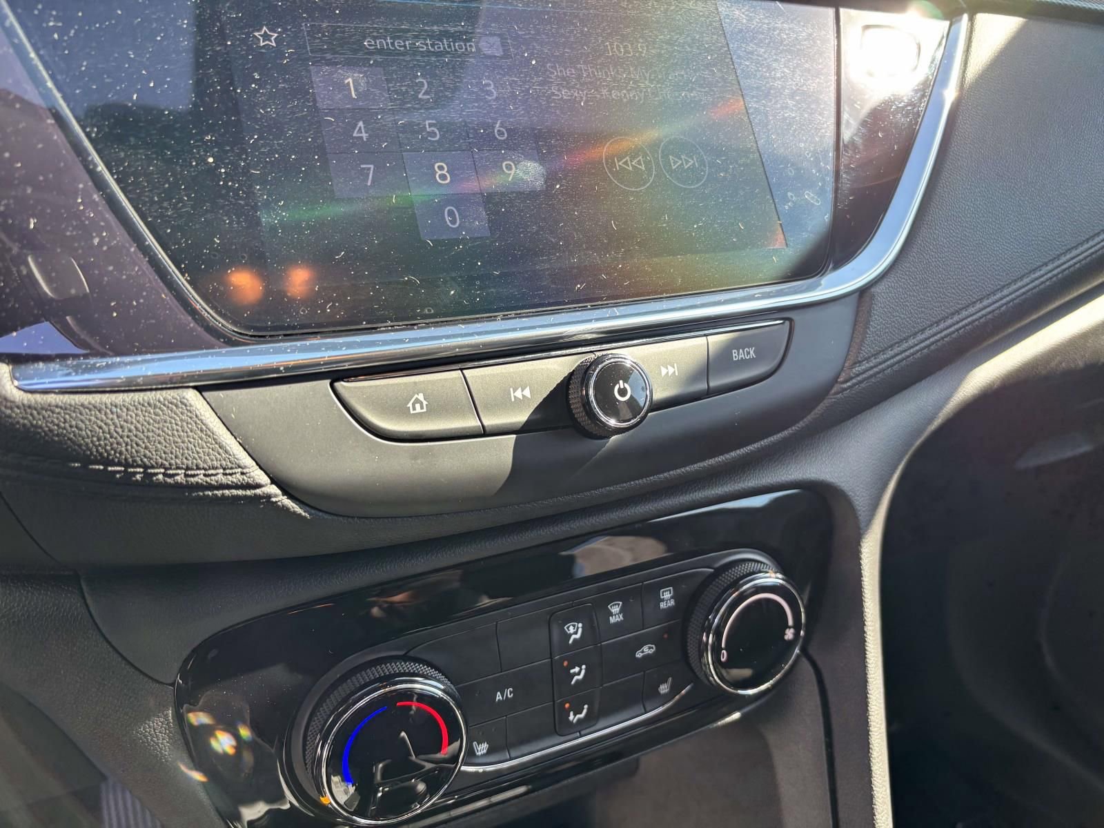 Used 2022 Buick Encore GX Preferred w/ Cold Weather Comfort Package image 22