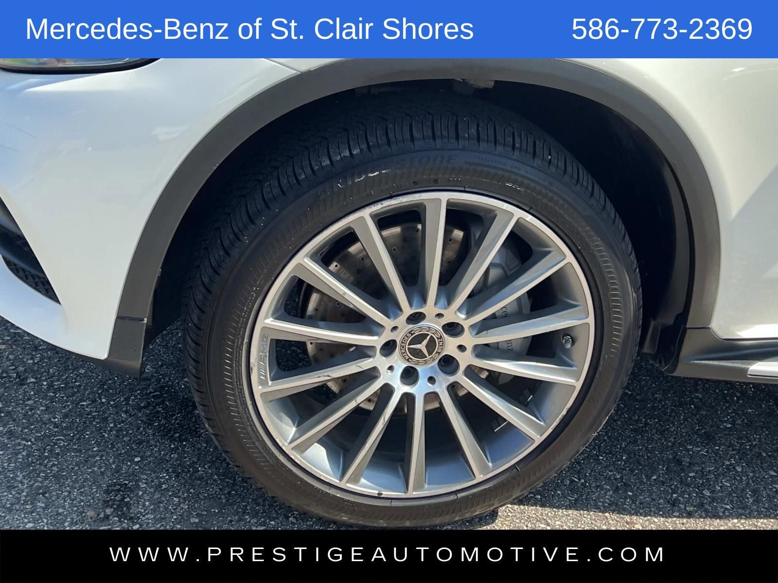 Used 2019 Mercedes-Benz GLC 300 4MATIC image 11