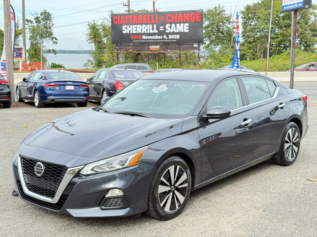 Used 2022 Nissan Altima 2.5 SV image 8
