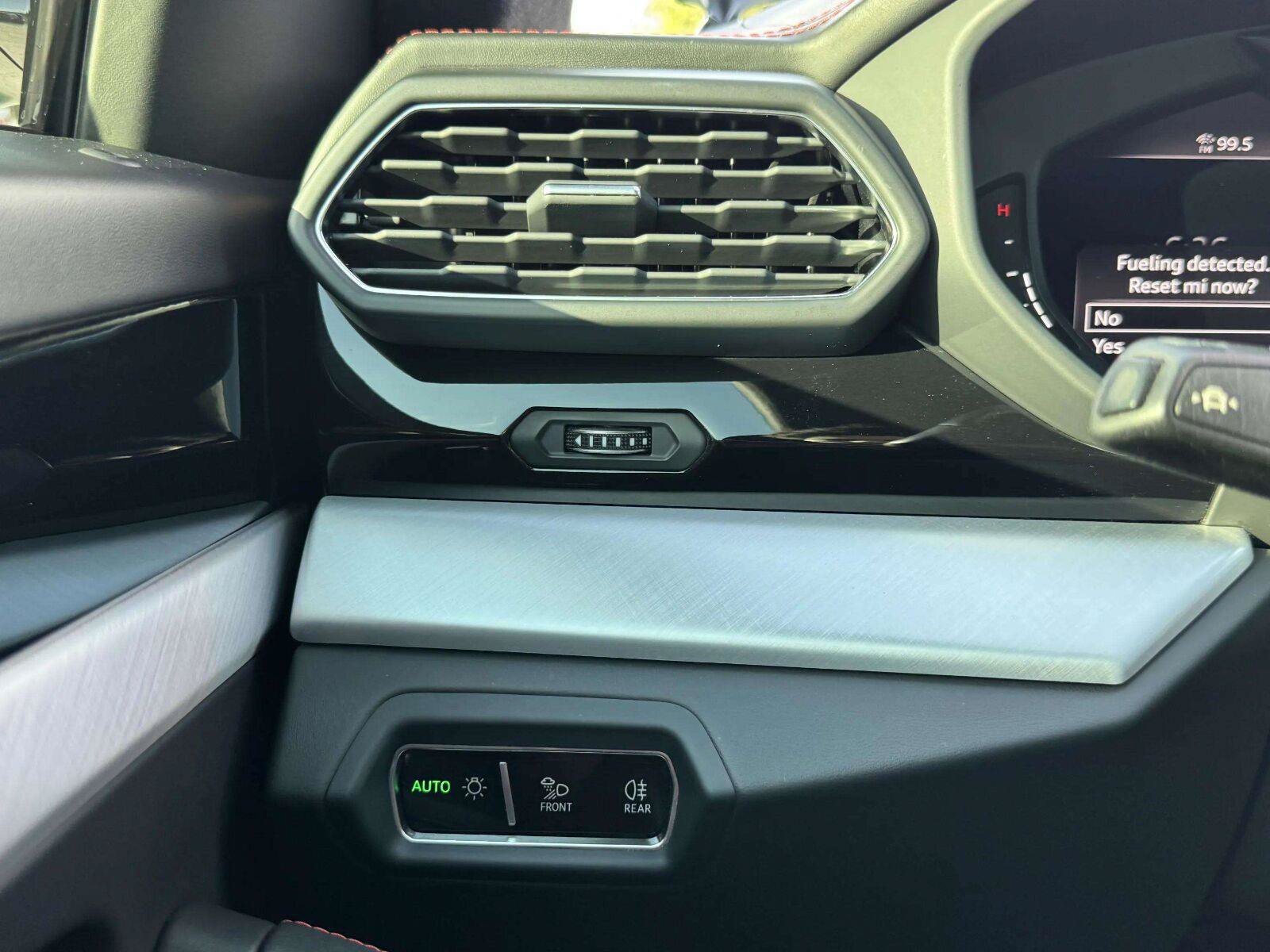 Used 2021 Lamborghini Urus AWD/4WD image 33