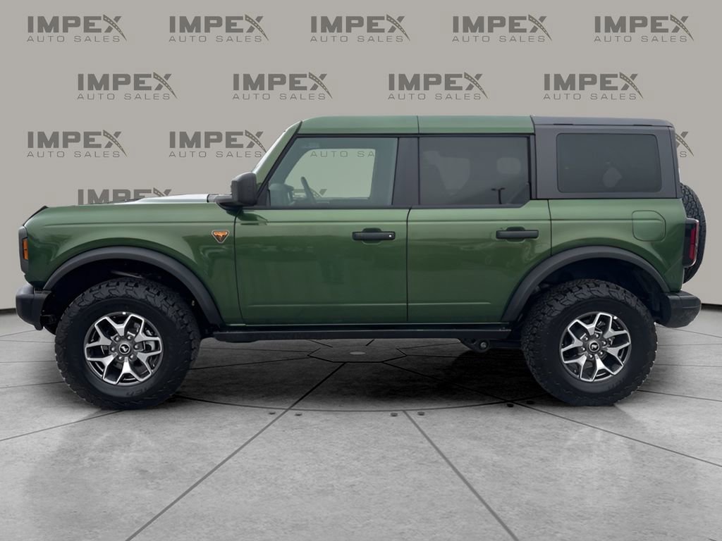 Used 2025 Ford Bronco Badlands image 2