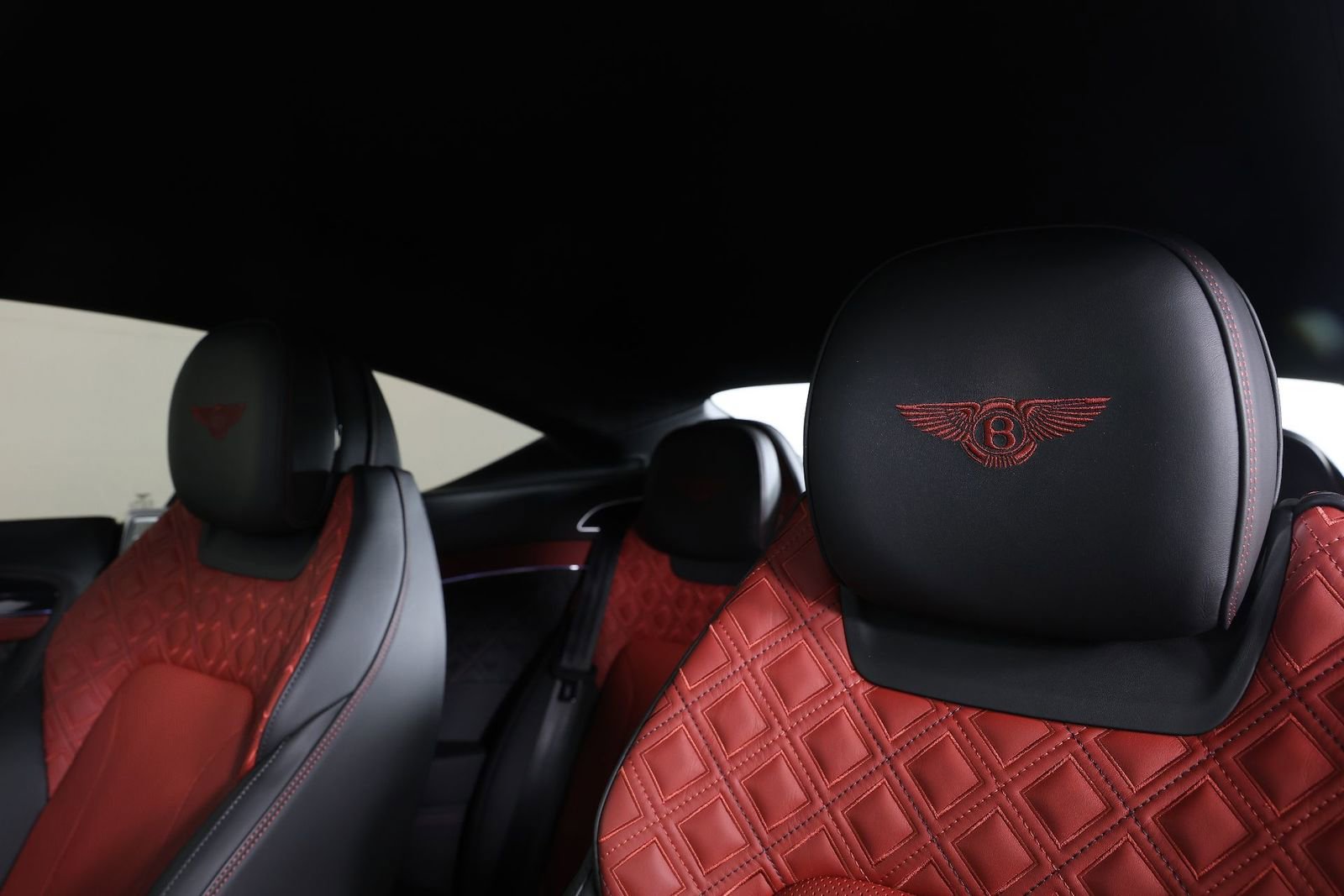Used 2020 Bentley Continental GT image 25