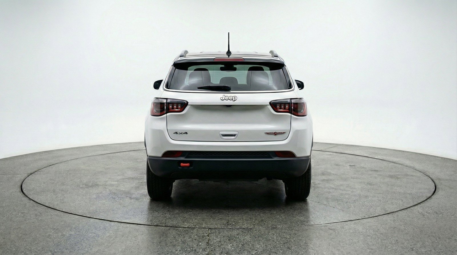 Used 2025 Jeep Compass Trailhawk AWD/4WD image 7