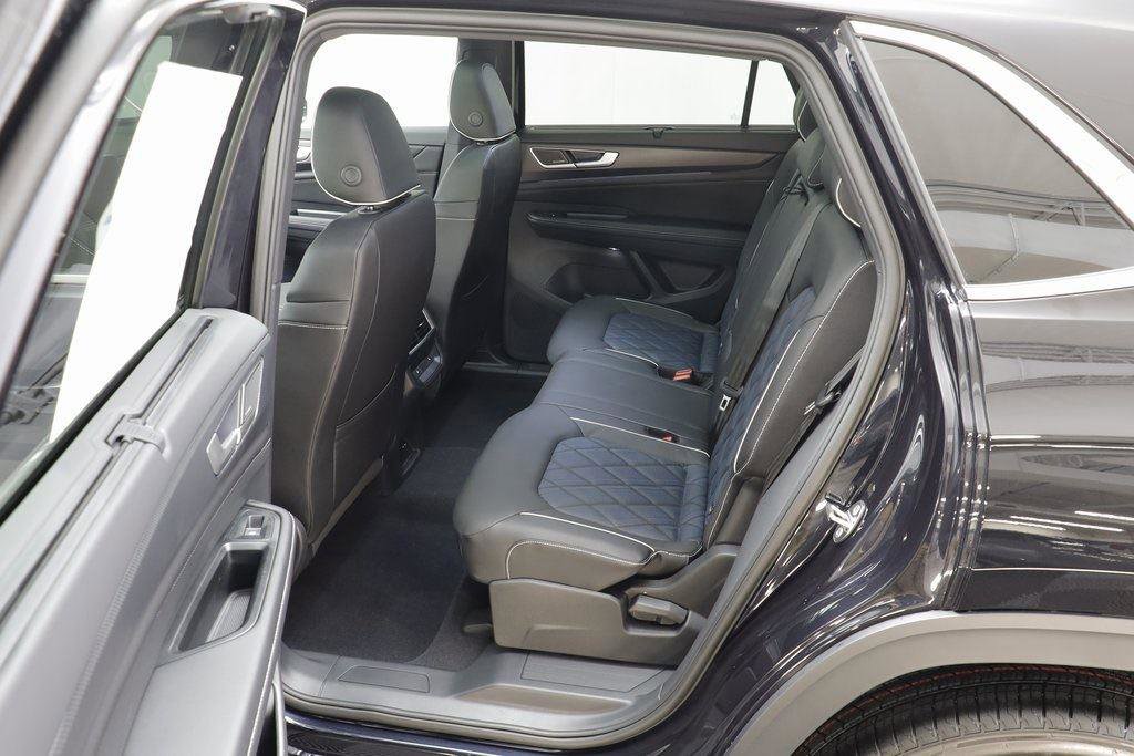 New 2026 Volkswagen Atlas Cross Sport SEL Premium R-Line image 15