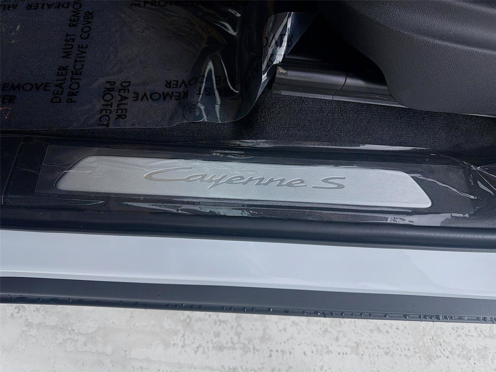 New 2026 Porsche Cayenne S AWD/4WD image 10
