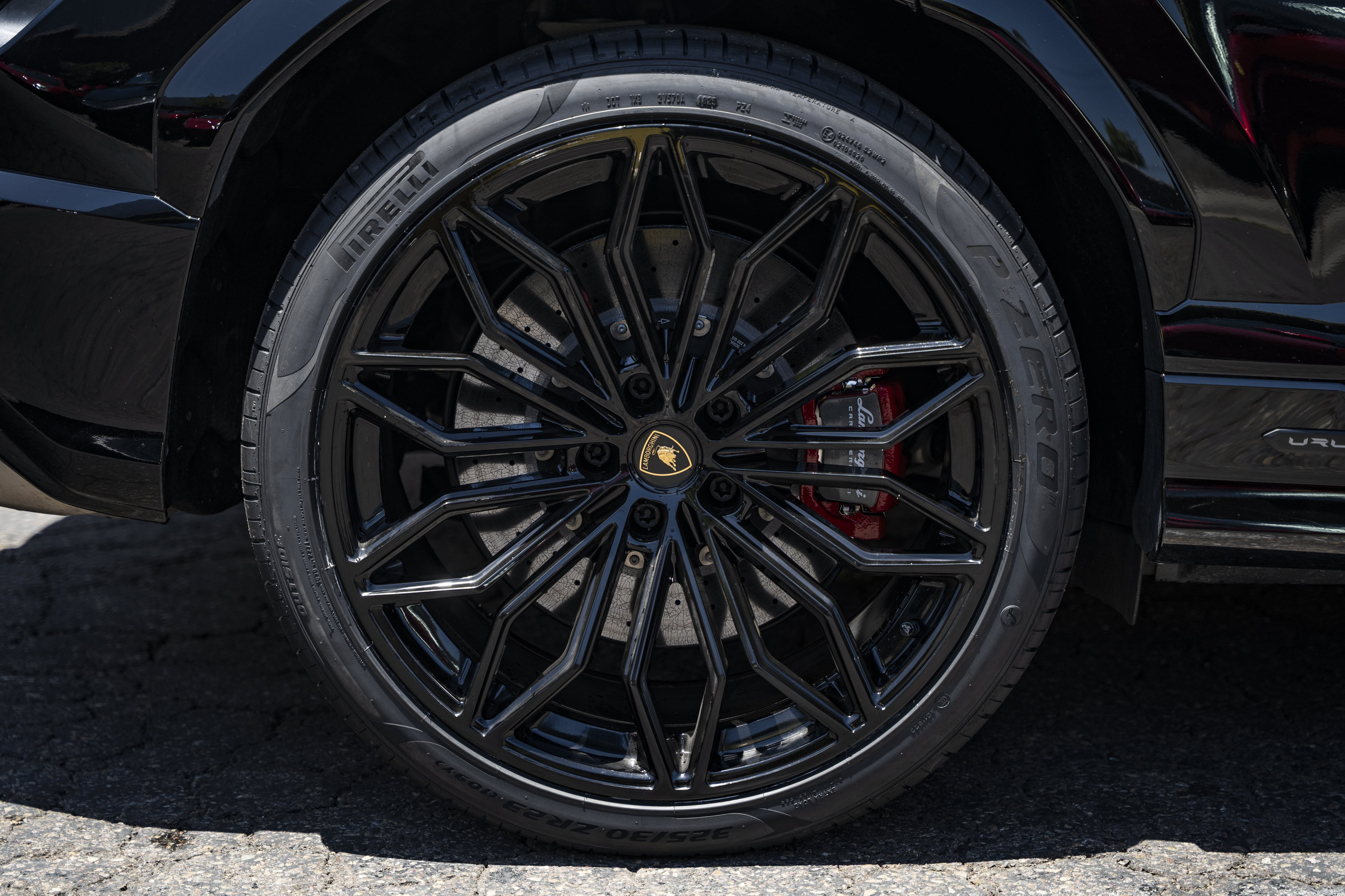 Used 2025 Lamborghini Urus SE AWD/4WD image 10