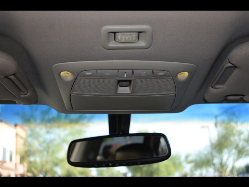 Used 2015 Nissan Pathfinder Platinum AWD/4WD image 35