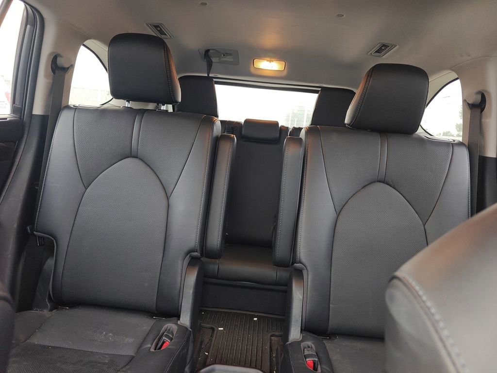 Used 2023 Toyota Highlander Limited image 12