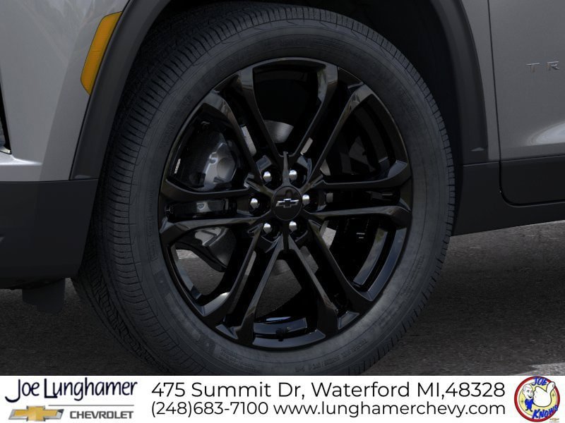 New 2026 Chevrolet Traverse LT w/ Driver Confidence Package FWD image 9