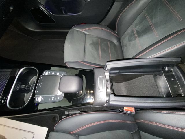 Used 2023 Mercedes-Benz CLA 250 4MATIC image 20