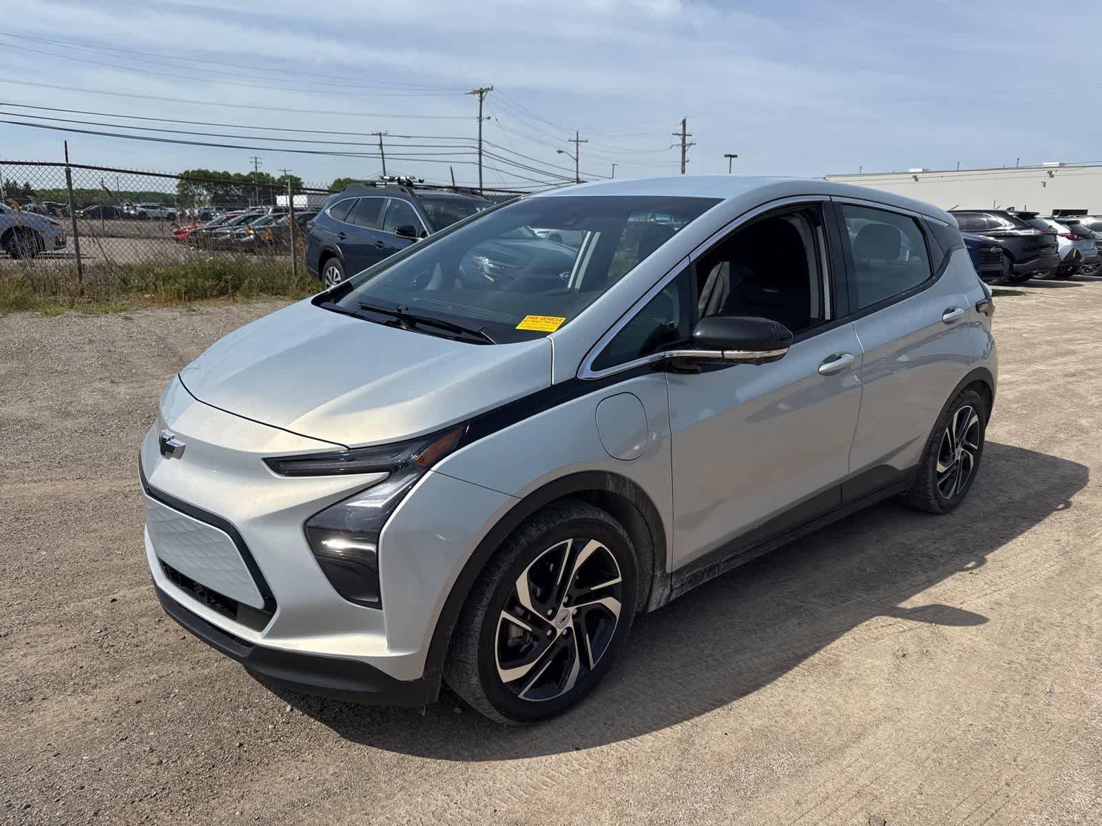 Used 2023 Chevrolet Bolt LT FWD image 1